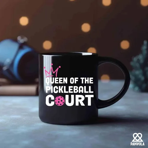 Vista 4 de Panvola Queen of the Pickleball Court Pickleball Regalos para mujeres, esposa, mamá, abuela, tía, novia, taza de cerámica regalos para amantes