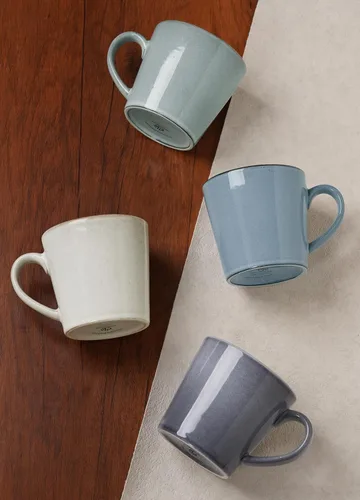 Vista 5 de famiware Juego de Tazas de Café de 4, Annecy Juego de Tazas de Cerámica Reutilizables de 14 oz con Asa, Apto para Microondas y Lavavajillas, Juego