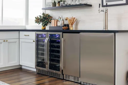 Vista 4 de EdgeStar IB250 - Máquina de hielo de 15 pulgadas de ancho y 20 libras de capacidad, de pie y bajo encimera con 25 libras. Producción diaria de hielo