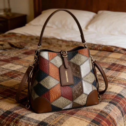 Vista 3 de Bolso Hobo retro a cuadros para mujer, bolso pequeño con correas ajustables y múltiples bolsillos