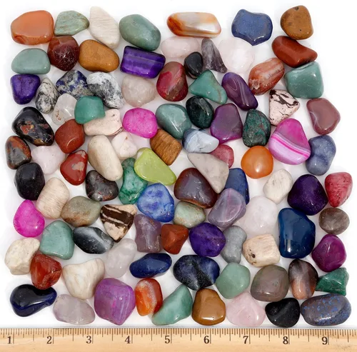 Vista 3 de Piedras preciosas naturales pulidas y teñidas, 5 libras (libras) + hoja de identificación de color educativo y libro de identificación de rocas