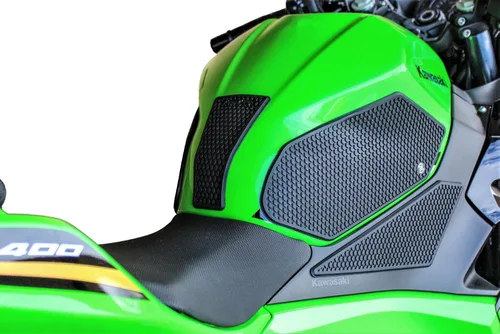 Vista 3 de TechSpec Puños para tanque Gripster - Compatible con KAWASAKI NINJA 400 (2017 - ACTUAL) - 62-2532-SS - SnakeSkin