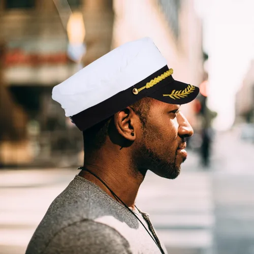 Vista 2 de Sombrero de capitán de yate para adulto, diseño de capitán marinero, color blanco