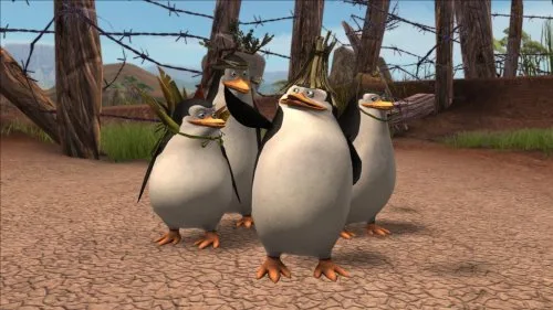 Vista 4 de Madagascar 2 Escape 2 Africa - Wii (Renewed)