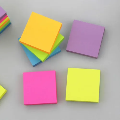 Vista 4 de Early Buy Notas adhesivas de 2 x 2 pulgadas, 6 colores brillantes, 12 blocs, 100 hojas/bloc 12 pads of self-stick notes, 100 sheets per pad