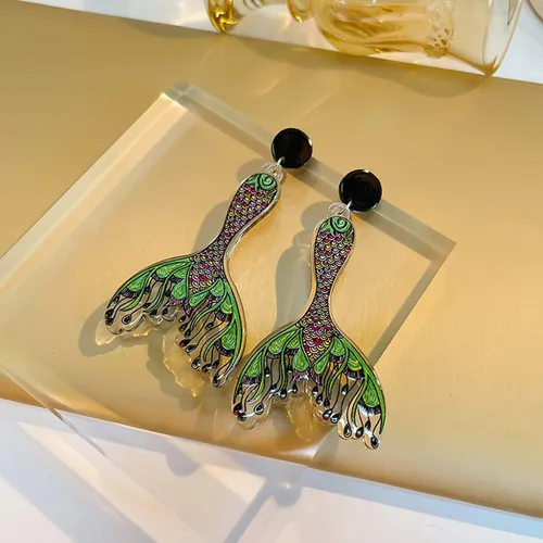 Vista 3 de QUPENGXU Aretes retro de cola de sirena de océano delicado acrílico para mujeres y niñas