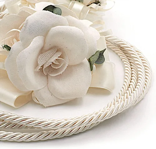 Vista 2 de Lazo de boda con rosas de yute hechas a mano
