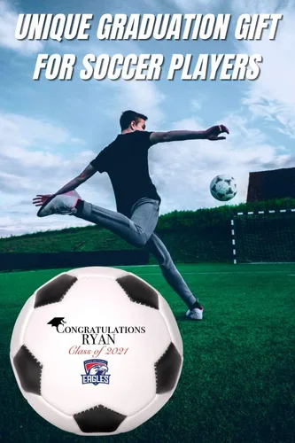 Vista 3 de Balón de fútbol personalizado, regalo de graduación personalizado con nombre y logotipo de la escuela para él, ella, graduado, hijo, hija
