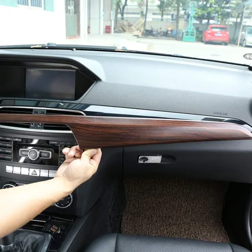 Vista 3 de Panel de cubierta de tablero de consola central de automóvil de grano de pino ABS para Mercedes Benz Clase C W204 2010-2013 Accesorios de conducción