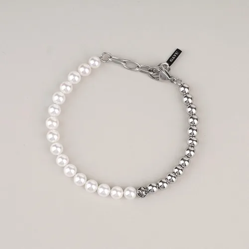 Vista 5 de GAVU Pulsera de perlas de concha de flor de lis para hombre