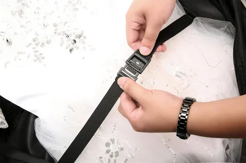 Vista 4 de Bolsa de ropa de boda de tres pliegues de 72 pulgadas para vestidos largos y vestidos, bolsa de almacenamiento colgante de viaje para hombres
