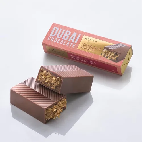 Vista 2 de Bateel Kunafa Dubai Barra de chocolate – Hazelnut Dubai Chocolate paquete de 5 piezas (1.41 oz cada uno) – Avellana cubierta de chocolate gourmet