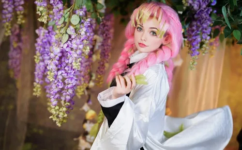 Vista 2 de Peluca SL para disfraz de cosplay Mitsuri, DS verde y rosa, con gorro