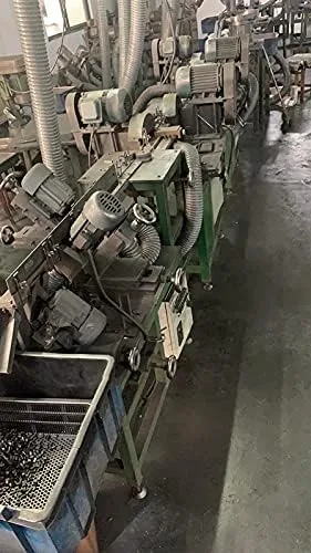 Vista 5 de 9554NB 9557NBD 9557NBK 9557PB Amoladoras HR2230 HR2470T HR2470FT HR2810 HR2810T Cepillos de carbono compatibles con martillos 4 piezas
