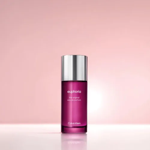 Vista 5 de Calvin Klein Euphoria Eau de Parfum – Women’s Perfume – Long Lasting Fragrance - New bottle design. Same iconic scent.