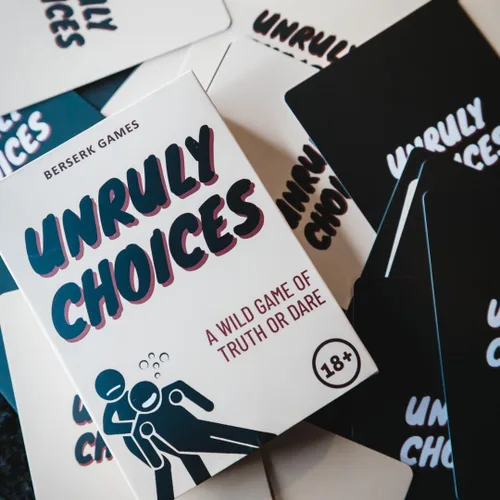 Vista 5 de Unruly Choices - Juego de cartas Truth or Dare 108 Se atreve & Preguntas Juego de despedida de soltera, Juego de fiesta antes del juego, Noche