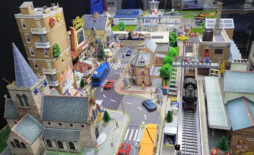 Vista 6 de The CityBuilder Kit de fabricación de modelos de cartón para estación de ferrocarril - O Scale Model Railroad Building