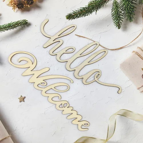 Vista 4 de Paquete de 8 adornos colgantes de madera con texto en inglés «Hello & Welcome», sin terminar, adornos colgantes de madera con texto en inglés «Hello