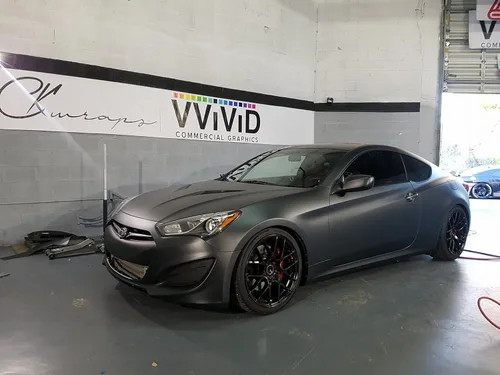 Vista 2 de VViViD+ envoltura vinílica negra metálica mate