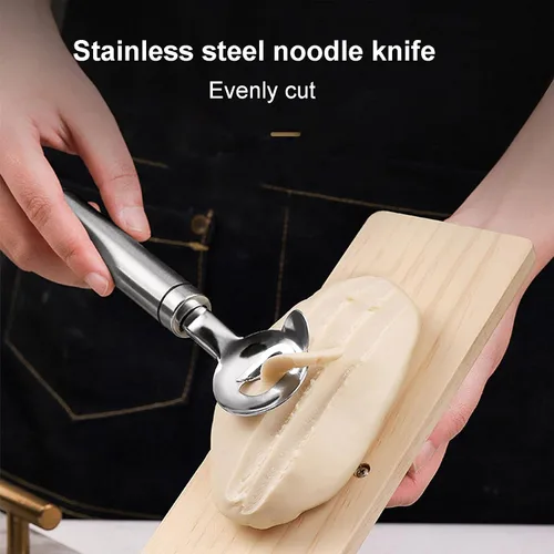 Vista 5 de Cuchillo de fideos en rodajas, cortador manual de pasta de acero inoxidable 304, cortador manual de pasta, herramientas para hacer fideos