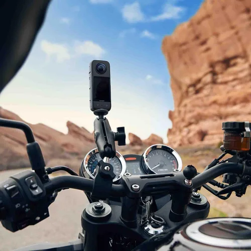 Vista 5 de Insta360 Paquete de motocicleta X3: cámara de acción impermeable de 360 con sensores de 1/2 pulgada de 48 MP, video HDR 5.7K 360, foto 360 de 72 MP