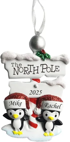 Vista 10 de Adorno de Navidad personalizado para parejas de pingüinos 2025, regalo personalizado para parejas, recién casados, parejas casadas y comprometidas