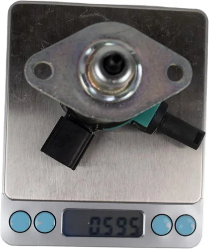 Vista 6 de Solenoide de apagado de combustible de 12 V 17208-60015 17208-60016 17208-60017 17208-60010 compatible con Kubota V1205 V1505 V1305 D1105 D1005