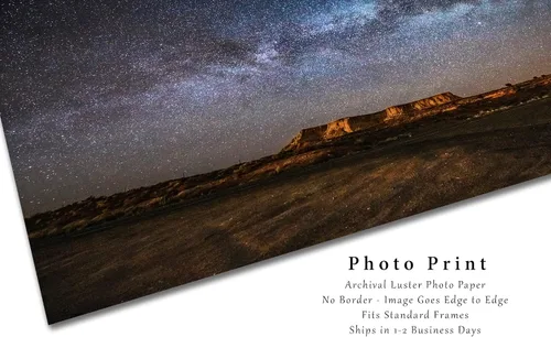 Vista 2 de Impresión fotográfica de cielo nocturno (no enmarcado) imagen de la Vía Láctea sobre la mesa en el espacio del desierto de Arizona, arte de pared
