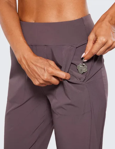 Vista 4 de CRZ YOGA Pantalones deportivos para mujer con bolsillos, ligeros, para entrenamiento, viajes, uso casual, golf, senderismo, secado rápido