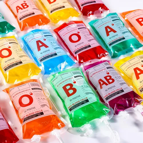 Vista 2 de Paquete de 12 bolsas de sangre de Halloween para bebidas, bolsas