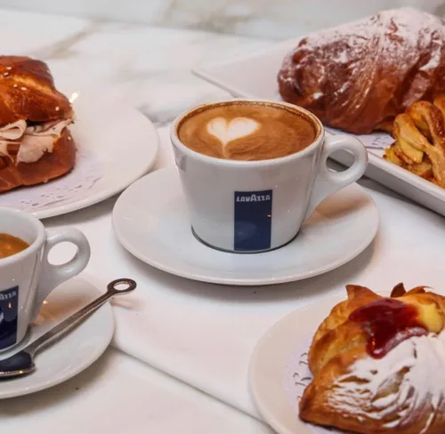 Vista 8 de Lavazza Granos de café tostados, aroma Crema E, 2.20 libras (paquete de 6)