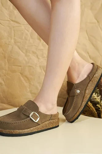 Vista 2 de Project Cloud – Zuecos estilo mocasín para mujer de cuero 100% auténtico, con espuma viscoelástica, resistentes al agua, tipo slip-on