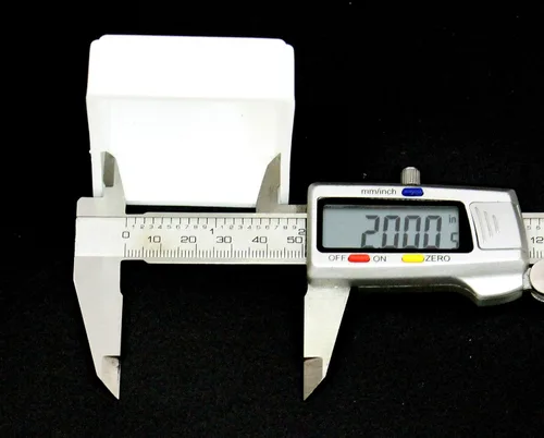 Vista 4 de JSP Manufacturing Tapas de plástico blancas de 2 x 2 para postes de metal, plástico, vinilo o madera, 2 x 2 postes (paquete de 1)