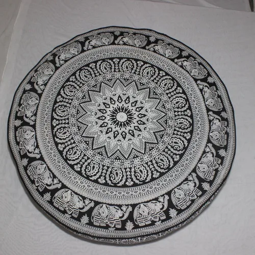 Vista 3 de Funda de almohada grande con mandala indio, funda de almohada decorativa india con mandala indio, bohemio, otomano, pufs con pompones, funda