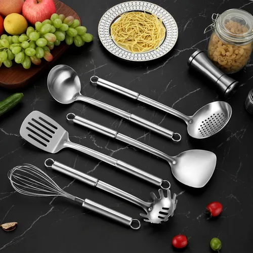 Vista 4 de Juego de 6 piezas de utensilios de cocina de acero inoxidable, utensilios de cocina con mango suspendido, espátula, espumadera, cucharón, cuchara