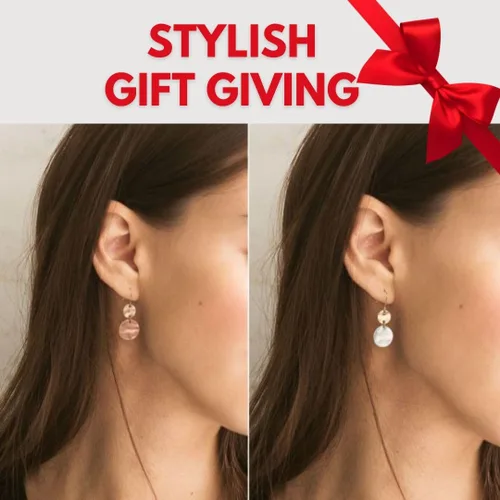 Vista 2 de Paquete de 2 aretes ligeros con disco bohemio para mujer