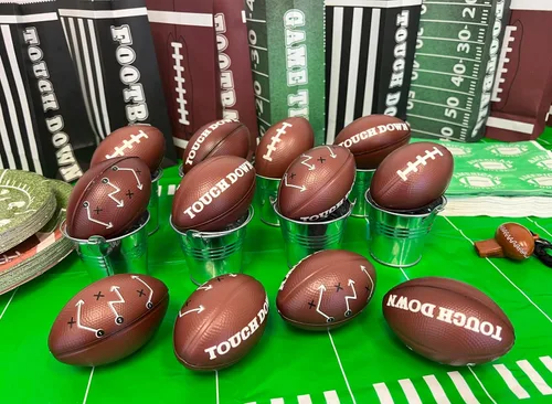 Vista 7 de GiftExpress 12 mini pelotas de fútbol americano de espuma impresas de 4 pulgadas con diseño de touchdown, pequeñas pelotas antiestrés deportivas