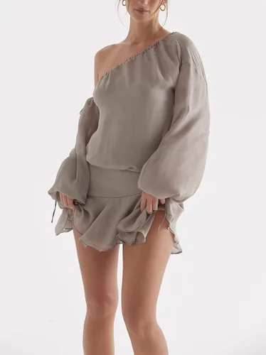 Vista 4 de Conjunto de minifalda sexy para mujer, con hombros descubiertos, tubo de corte bajo, ajustado, falda corta fruncida, traje Y2K, 2 piezas