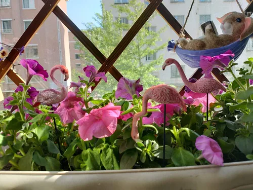 Vista 4 de MUAMAX Púas de flamenco en miniatura, paquete de 2 accesorios de jardín de hadas, figuras de flamenco de jardín en miniatura rosa, estacas