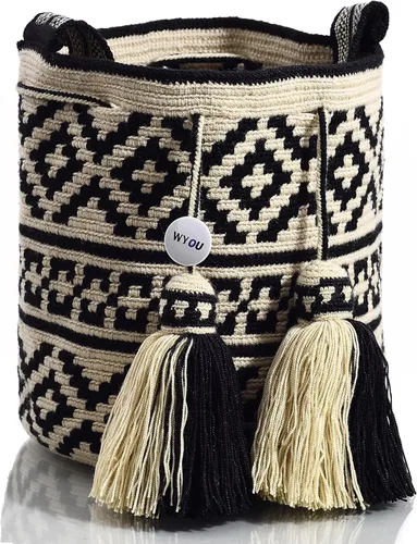 Vista 2 de WYOU Designer Collection, Handwoven Hobo Bucket Bag in Wayuu Crochet