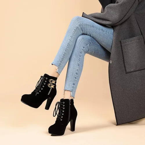 Vista 2 de Botines de tacón alto para mujer, otoño, redondo, de agujetas, con tacón grueso y plataforma. Botines Knight Martin.