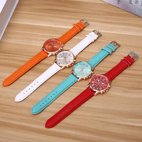 Vista 4 de 10 relojes surtidos al por mayor, platino, cuarzo, a la moda, para mujer