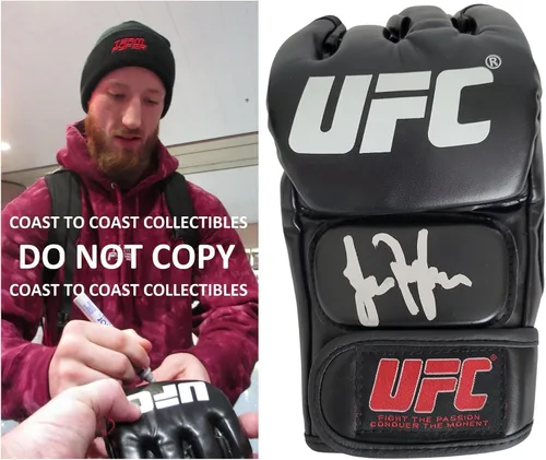 Vista 2 de Joe Pyfer firmó UFC Glove MMA COA Prueba exacta Artista marcial mixto autografiado.