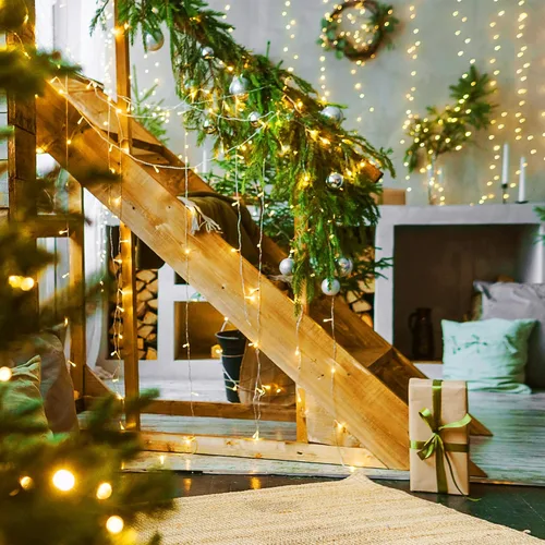 Vista 2 de Selarlyt 100 luces LED de Navidad para interiores y exteriores, luces blancas cálidas para árbol de Navidad, cable transparente, 39 pies, tira