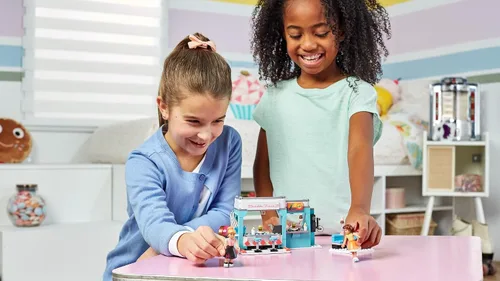 Vista 5 de Mega Construx American Girl Maryellen's Seaside Diner, juego de construcción