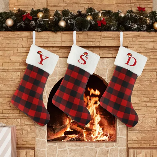 Vista 6 de Senneny - Medias de Navidad con iniciales, 20" grandes rojas y negras a cuadros de búfalo, monograma, medias de Navidad con puño de felpa blanca