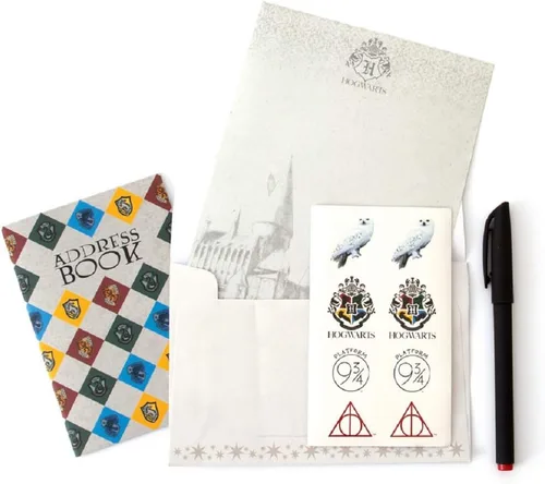 Vista 4 de Playhouse Juego de 29 piezas de bolsas de papelería de Harry Potter de Hogwarts para niños Officially Licensed, Includes Paper, Envelopes, Post