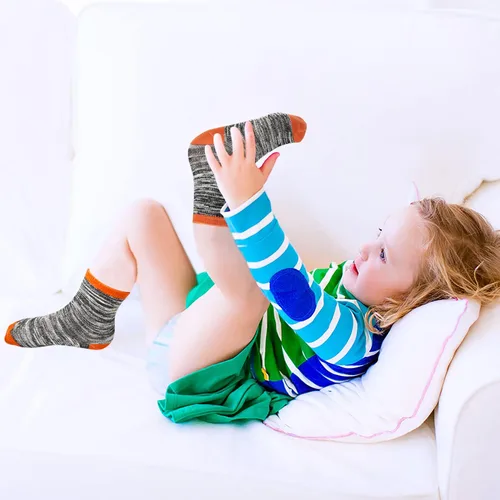 Vista 6 de Calcetines antideslizantes para niños 9 pares de calcetines antideslizantes Skibeaut para niños de 1 a 7 años