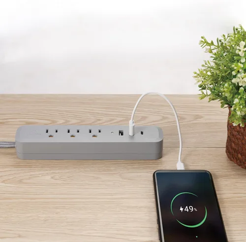 Vista 2 de Globe Electric Designer Series 78551 - Regleta de alimentación USB con protector de sobretensiones de 3 tomas, 2 puertos USB-A, 1 puerto USB-C