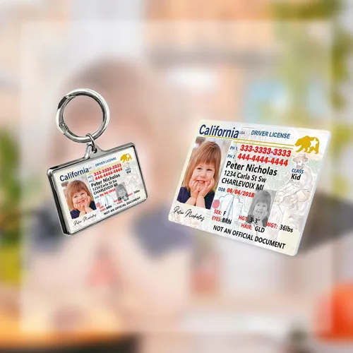 Vista 3 de Tarjeta de identificación de seguridad infantil para niños, licencia de conducir novedosa para niños menores de 12 años Insignias